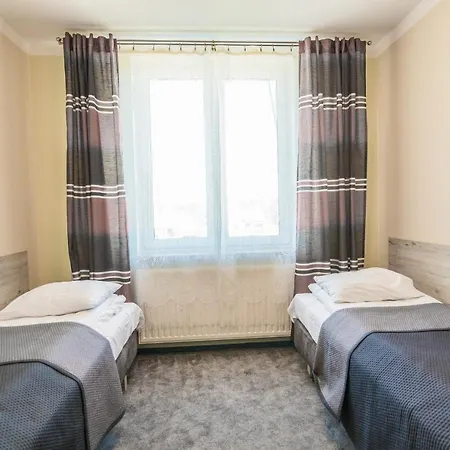 Nocleg ze śniadaniem Resident Rene 4*