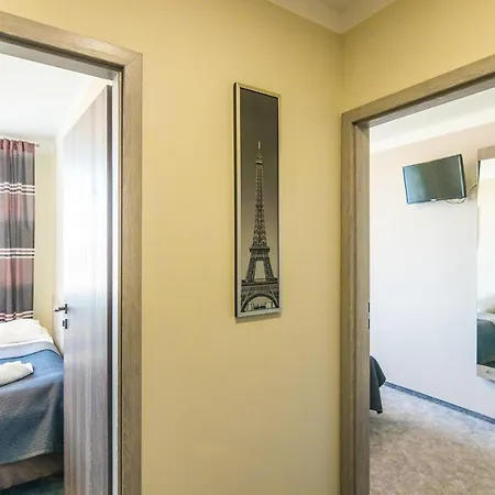 Resident Rene Bed & Breakfast