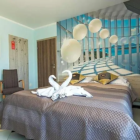 Resident Rene Oda ve Kahvaltı