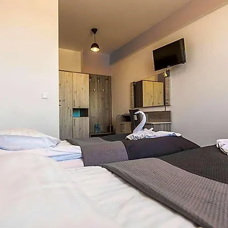 Nocleg ze śniadaniem Resident Rene 4*