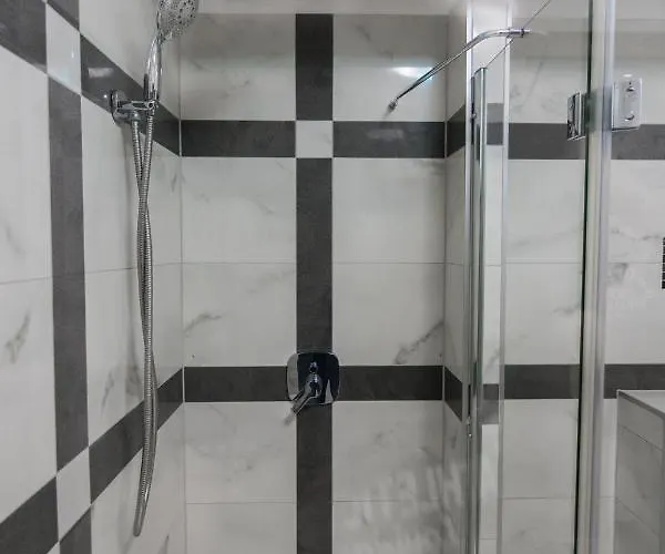 Oda ve Kahvaltı Resident Rene