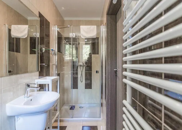 Oda ve Kahvaltı Resident Rene 4*